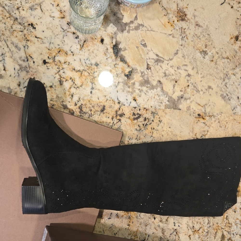 Azura Elegant Black Boots with Black Rhinestones Women's Size 9